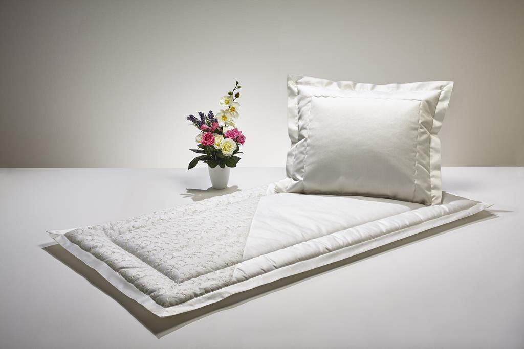 Deckengrt., Drell creme, Ecke Organza Blume, Stehsaum, 350 g/m²