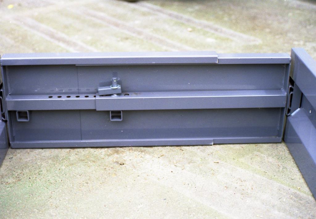 Stirntafel pulverbeschichtet, Arretiereinrichtung für versch. Systeme