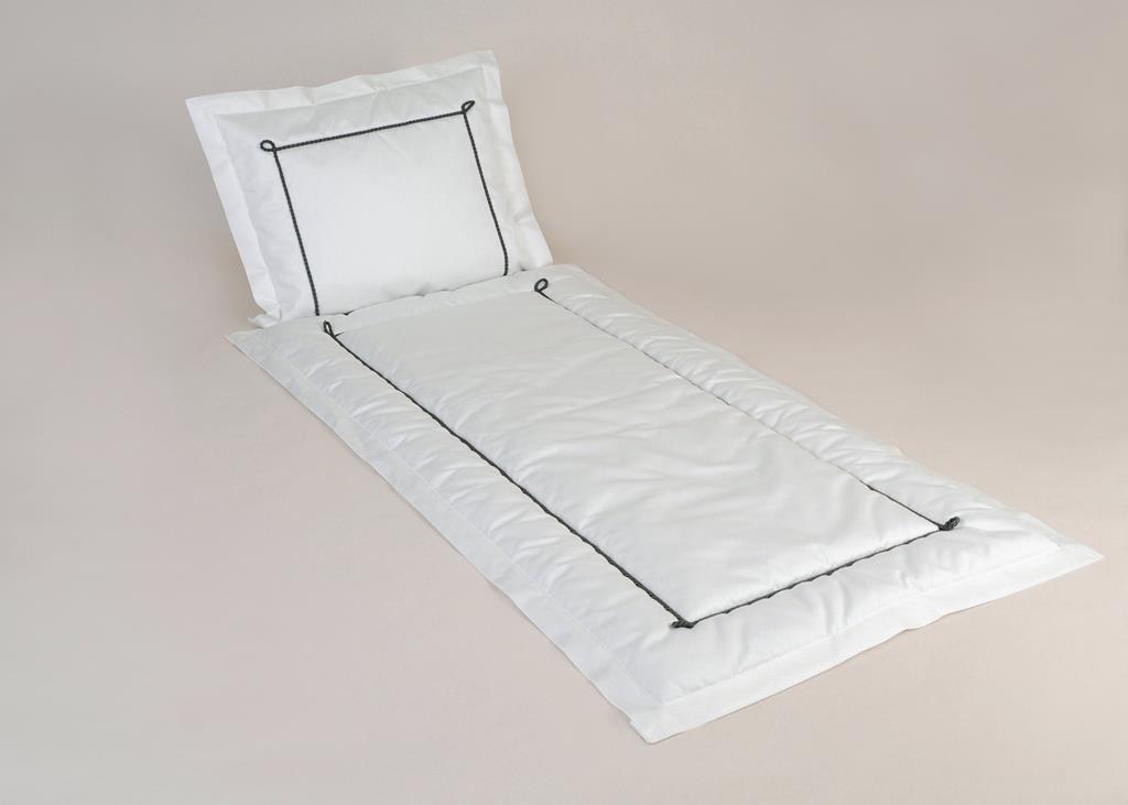 Deckengrt., Dekostoff grau m. Streifen, Kordel innen, Stehsaum, 250 g/m²