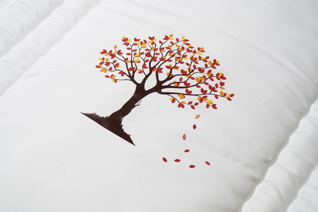 Deckengrt., BW-Satin elfenbein, Herbst- baum, 350 g/m²